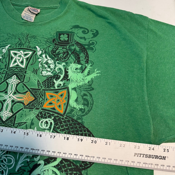 Delta Pro Weight Irish Vintage Adult 2XL Green Affliction Cross Y2K T-Shirt - Picture 6 of 8